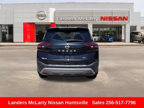 Used 2023 Nissan Rogue SV FWD image 5