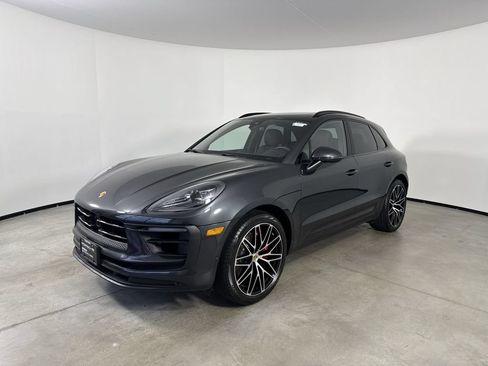 Certified 2023 Porsche Macan S AWD/4WD image 1
