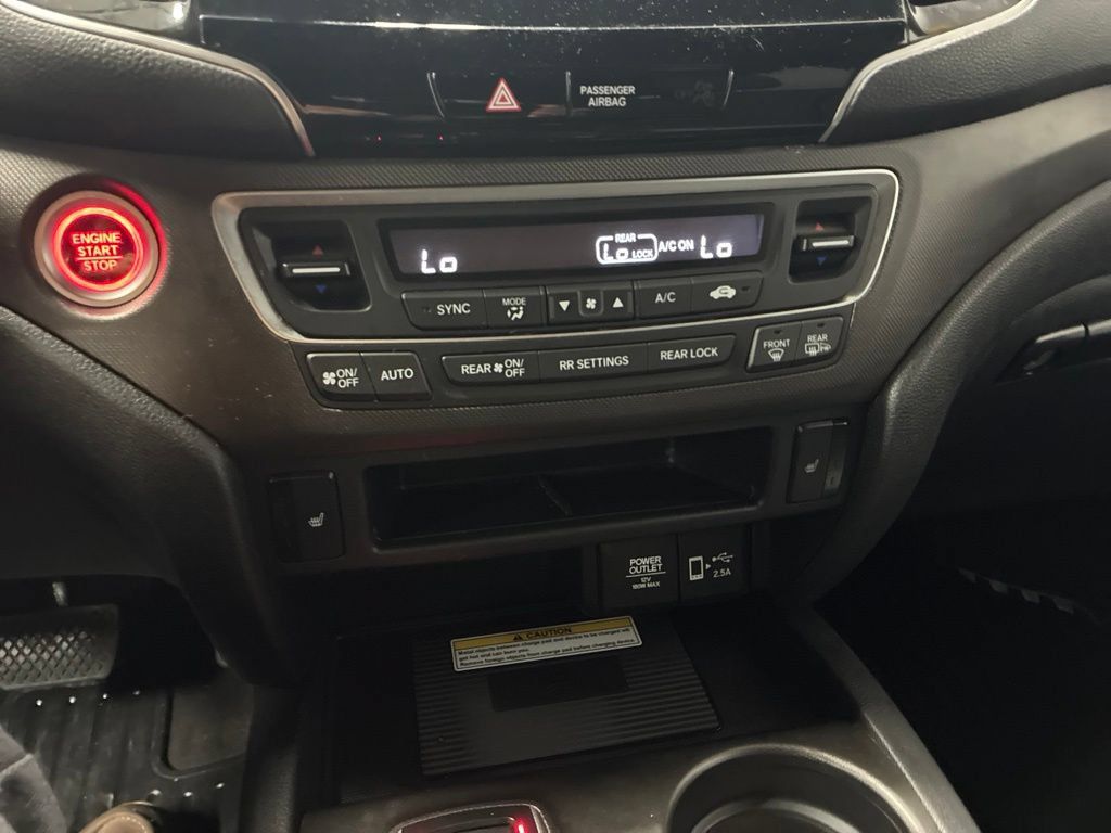 Used 2022 Honda Pilot TrailSport image 20