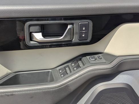 Used 2024 INEOS Grenadier Fieldmaster Edition image 12