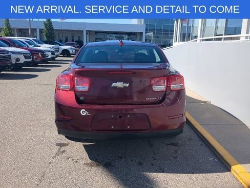 Used 2016 Chevrolet Malibu LT w/ Power Convenience Package FWD image 6