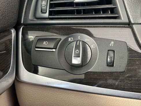 Used 2011 BMW 535i Sedan image 29