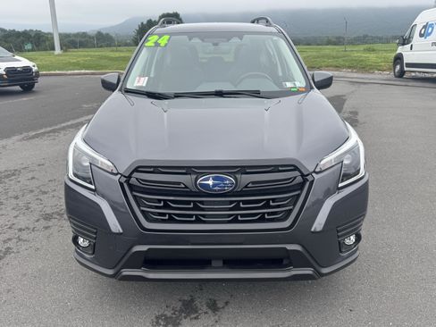 Certified 2024 Subaru Forester Premium AWD/4WD image 9