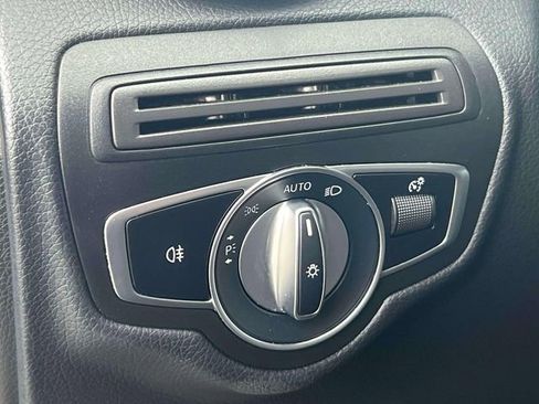 Used 2020 Mercedes-Benz GLC 300 image 24