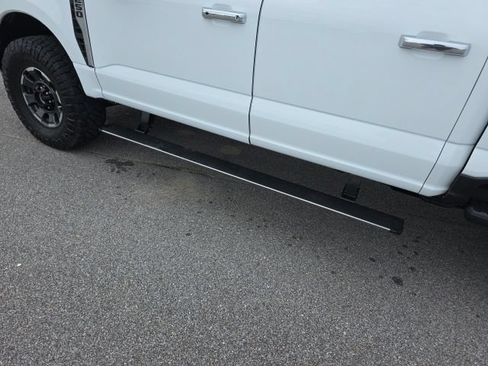 Used 2025 Ford F250 Lariat w/ Chrome Package AWD/4WD image 9