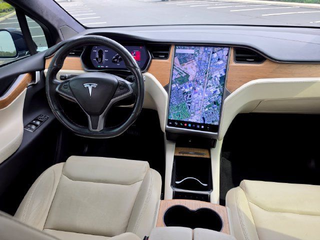 Used 2020 Tesla Model X Long Range AWD/4WD image 21