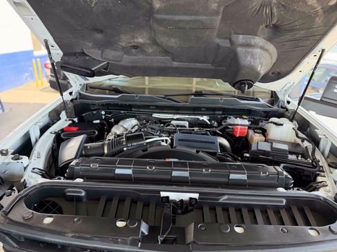 Used 2025 Chevrolet Silverado 2500 LT AWD/4WD image 22
