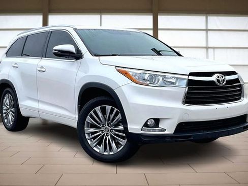 Used 2016 Toyota Highlander Limited image 12