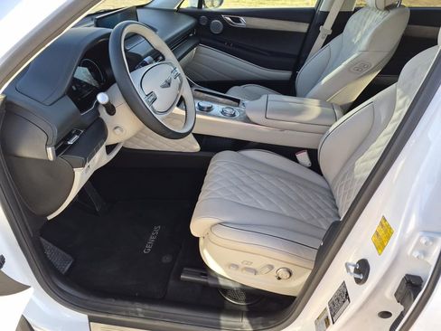 Used 2024 Genesis GV80 3.5T w/ Prestige Package image 13