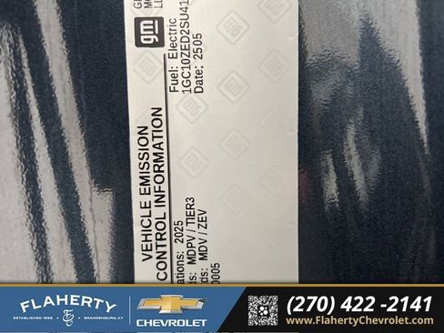 Used 2025 Chevrolet Silverado EV LT image 17