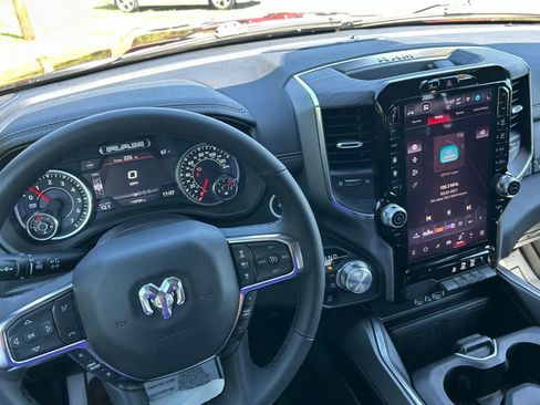 Used 2025 RAM 1500 Laramie AWD/4WD image 23