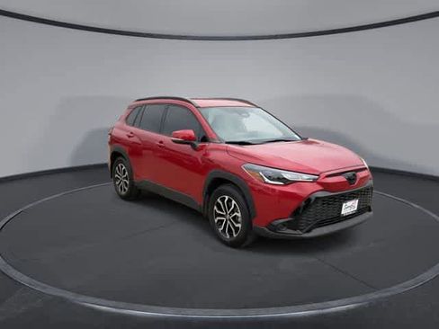 Used 2024 Toyota Corolla Cross AWD Hybrid image 2