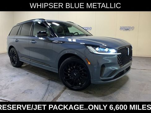 Used 2025 Lincoln Aviator Reserve w/ Equipment Group 201A AWD/4WD image 1