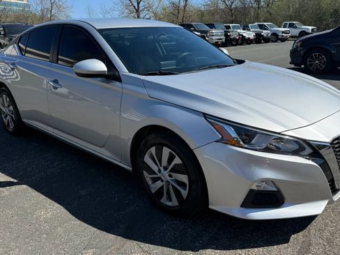 Used 2020 Nissan Altima 2.5 S FWD image 10