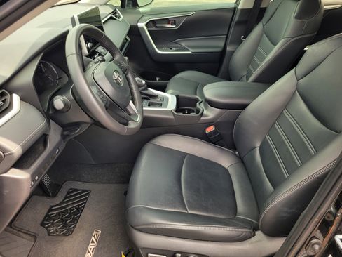 Used 2024 Toyota RAV4 XLE Premium image 24