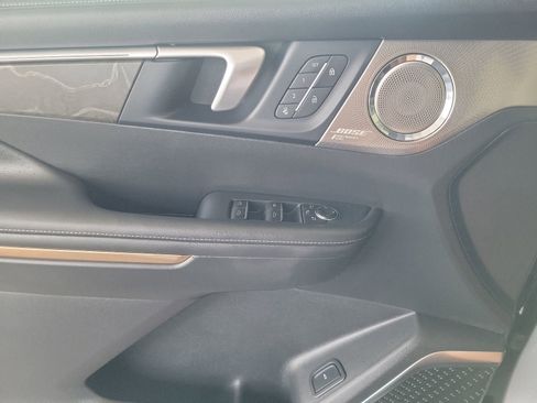 Used 2026 Buick Enclave Avenir FWD image 19