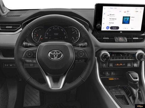 Used 2024 Toyota RAV4 XLE w/ Convenience Package image 7