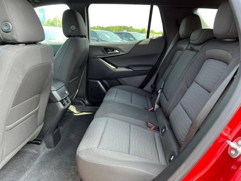 Used 2026 Chevrolet Equinox LT AWD/4WD image 4