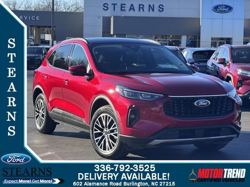 Used 2025 Ford Escape SE w/ PHEV Premium Package image 1