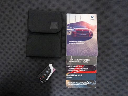 Used 2020 BMW Z4 M40i w/ Executive Package RWD image 20