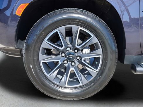 Used 2022 Chevrolet Tahoe Z71 w/ Luxury Package image 39