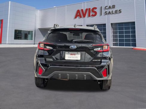 Used 2025 Subaru Crosstrek 2.5i Premium AWD/4WD image 5
