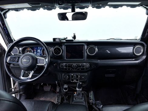 Used 2020 Jeep Wrangler Unlimited Sahara AWD/4WD image 19