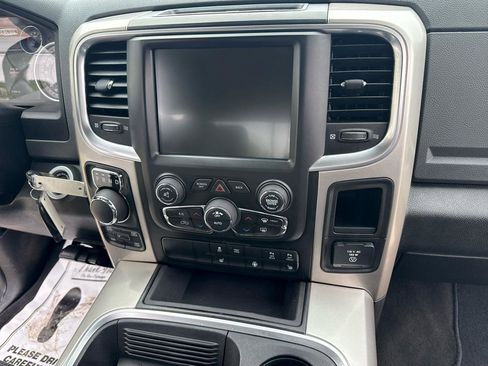 Used 2017 RAM 1500 Big Horn AWD/4WD image 34