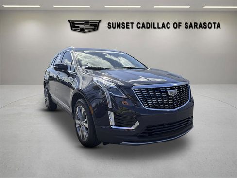 Certified 2024 Cadillac XT5 Premium Luxury w/ Technology Package FWD image 1
