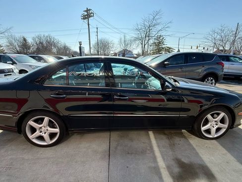 Used 2009 Mercedes-Benz E 350 4MATIC Sedan image 8