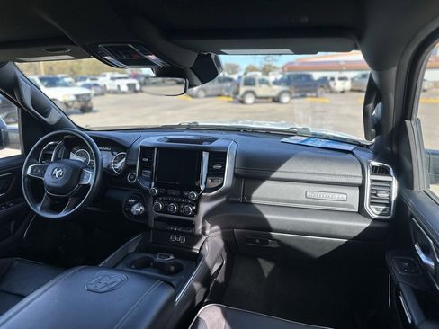 Used 2024 RAM 1500 Laramie image 16