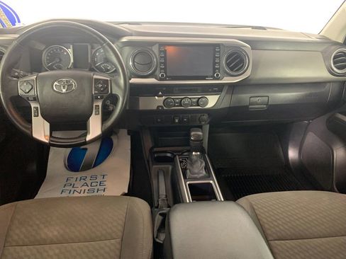 Used 2022 Toyota Tacoma SR5 RWD image 33