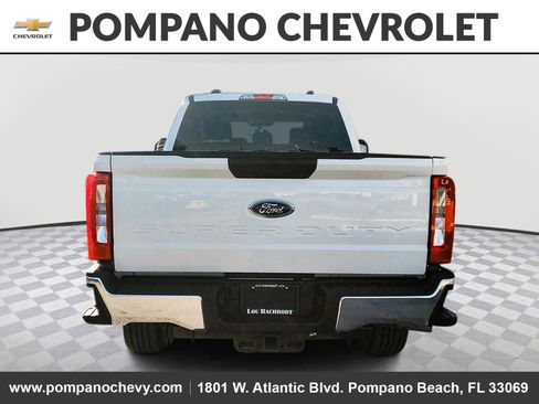 Used 2025 Ford F250 XLT image 6