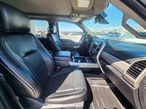 Used 2019 Ford F250 Lariat w/ Lariat Ultimate Package AWD/4WD image 19
