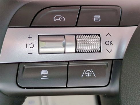 Certified 2025 Hyundai Tucson SEL image 33