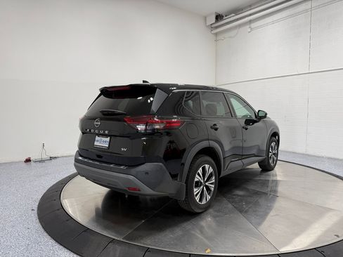 Used 2022 Nissan Rogue SV image 7