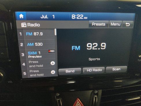 Used 2018 Hyundai Elantra GT FWD image 25