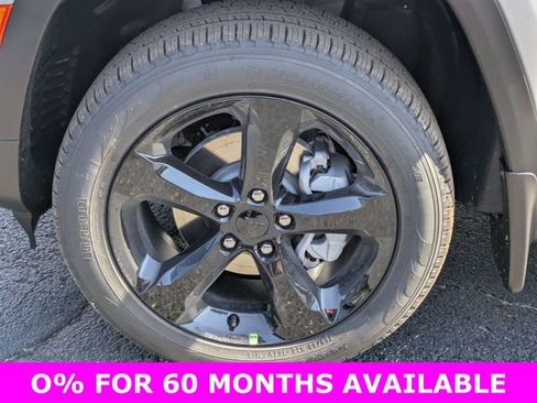 New 2025 Jeep Grand Cherokee Limited w/ Luxury Tech Group II image 29