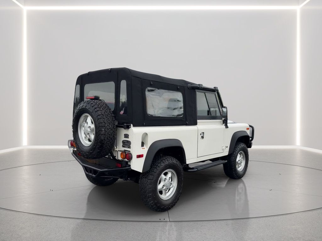 Used 1997 Land Rover Defender 90 AWD/4WD image 5