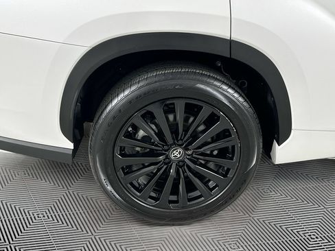 Used 2023 Toyota Highlander XSE FWD image 30