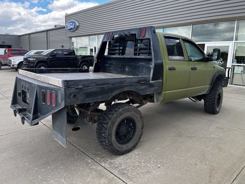 Used 2004 Dodge Ram 3500 Truck SLT w/ Trailer Tow Group AWD/4WD image 3