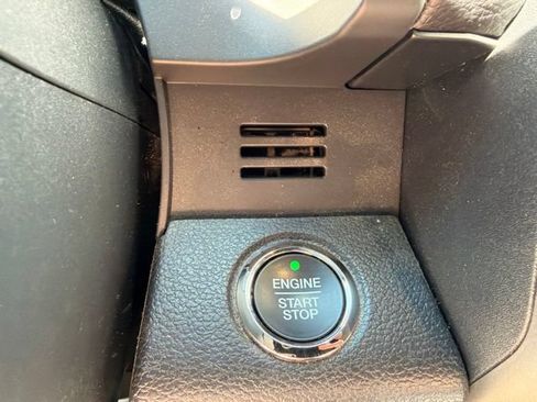 Used 2021 Ford Expedition XLT AWD/4WD image 14