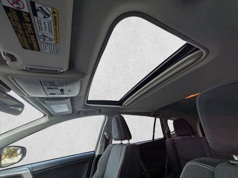 Used 2017 Toyota RAV4 XLE image 12