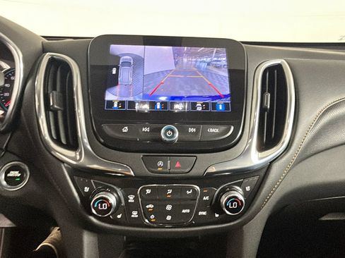 Used 2022 Chevrolet Equinox Premier AWD/4WD image 28