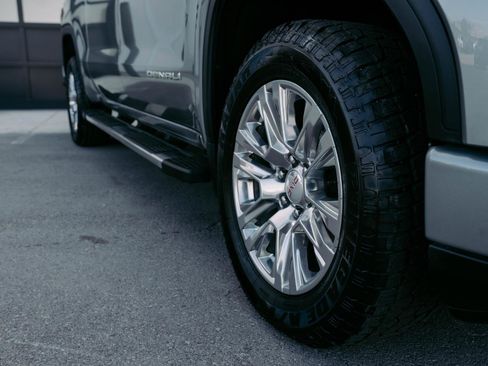 Used 2023 GMC Sierra 1500 Denali image 5