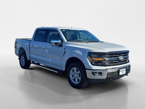 New 2025 Ford F150 XLT w/ Equipment Group 302A MID image 29