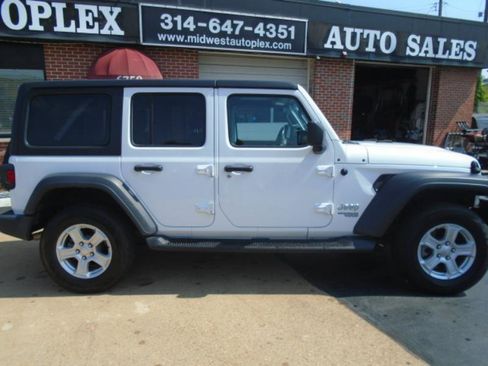 Used 2020 Jeep Wrangler Unlimited Sport S AWD/4WD image 2