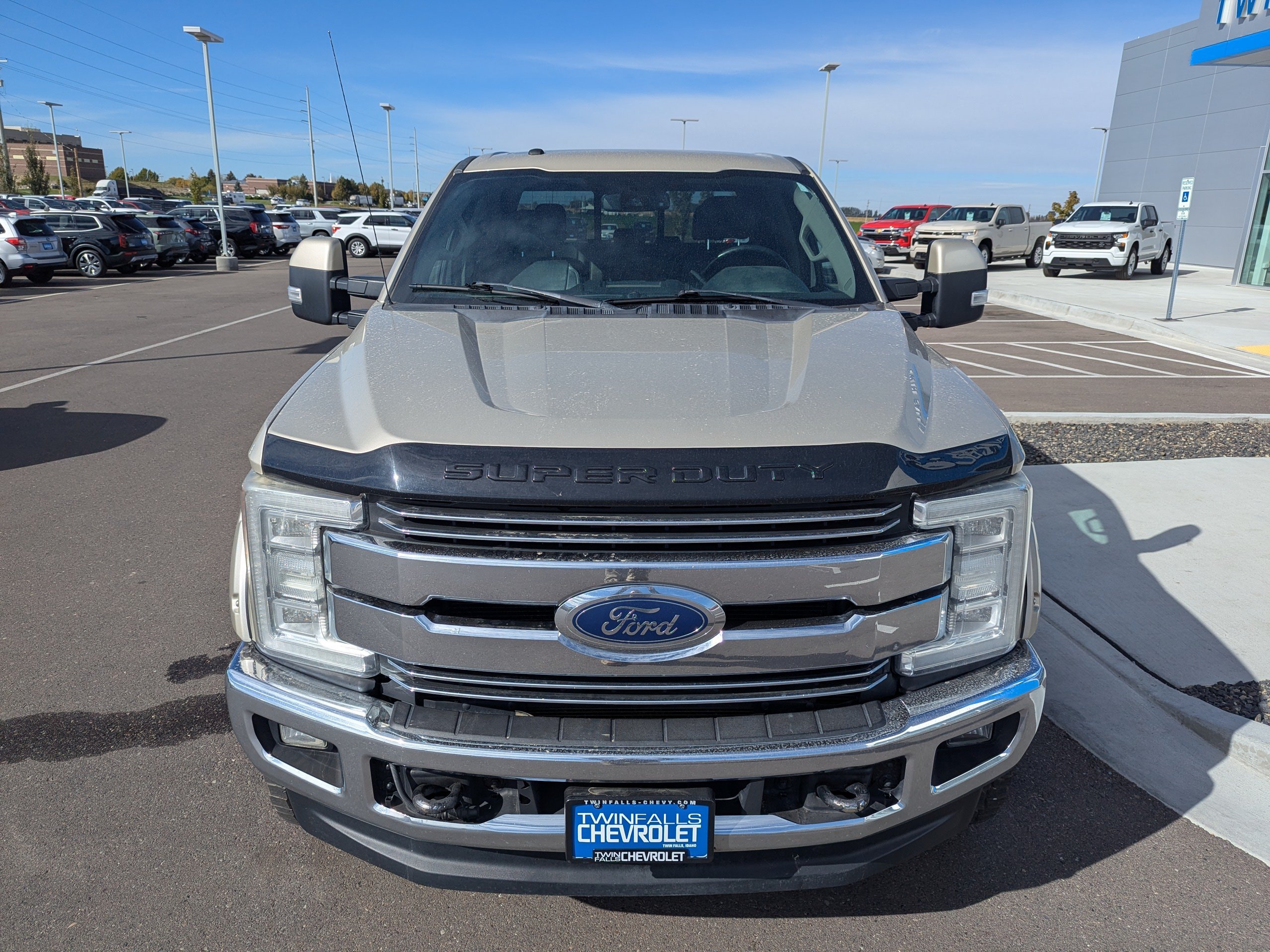 Used 2017 Ford F350 Lariat w/ Lariat Ultimate Package AWD/4WD image 5