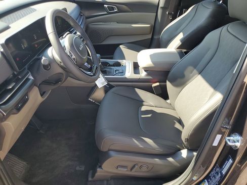 New 2026 Kia Carnival image 5