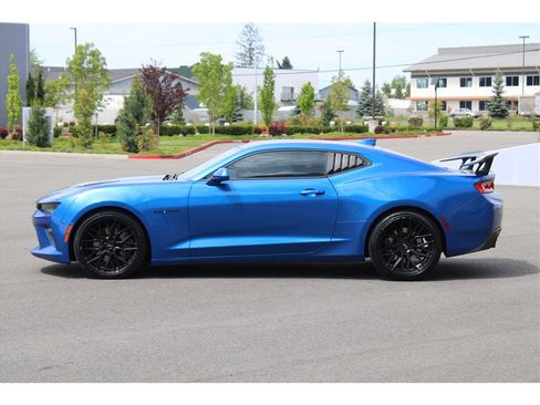Used 2016 Chevrolet Camaro SS RWD image 2